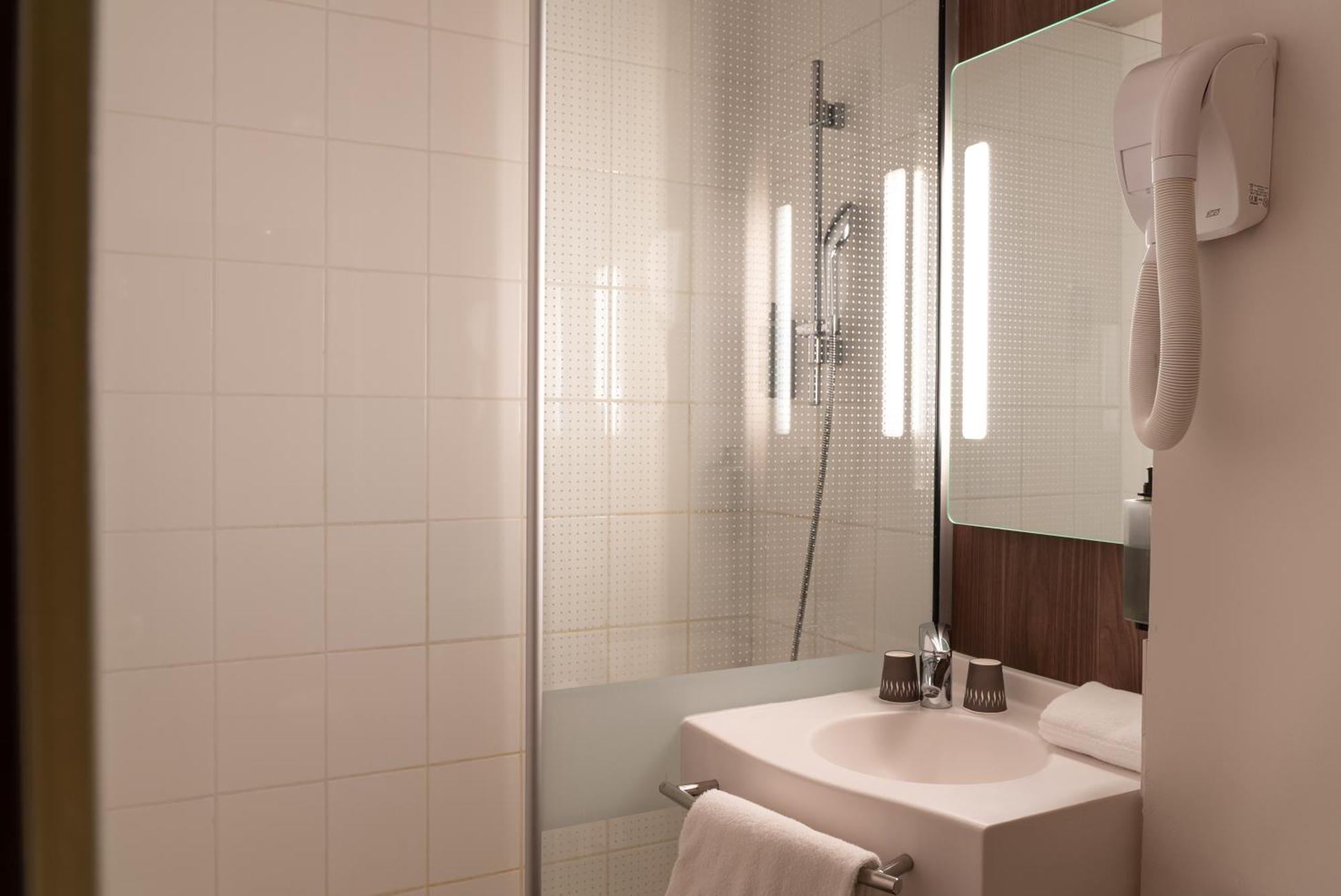 Ibis Styles Rouen Parc Expos Zenith Hotel Saint-Etienne-du-Rouvray Bagian luar foto